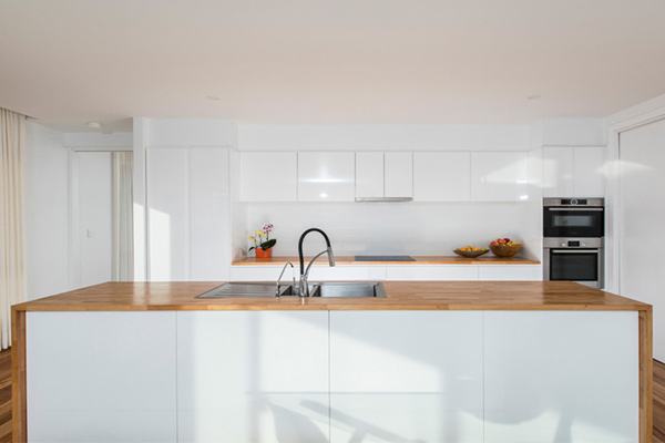 kitchen renovation using timber bench tops